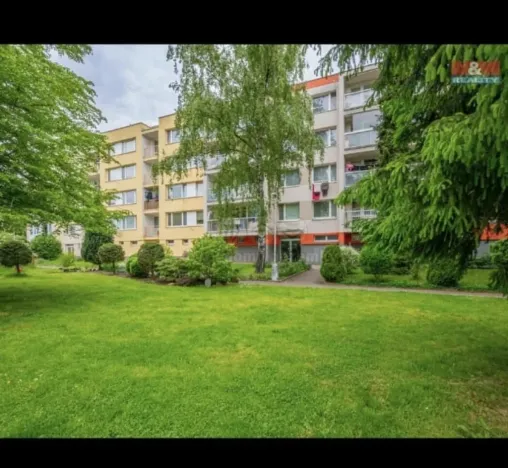 Prodej bytu 3+1, Jesenice, V Lázních, 72 m2