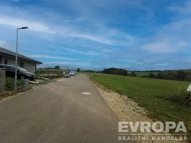 Prodej pozemku pro bydlení, Veliš, 1400 m2