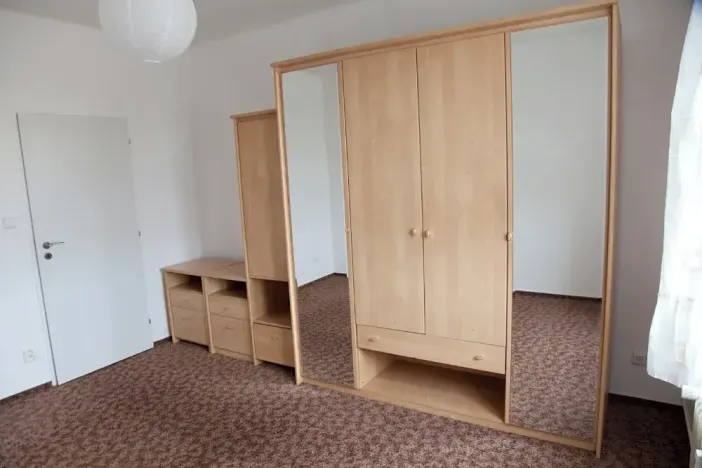 Pronájem bytu 2+1, Týnec nad Sázavou, Družstevní, 50 m2