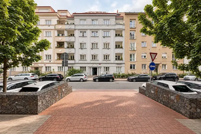 Pronájem bytu 2+kk, Praha - Libeň, V mezihoří, 47 m2