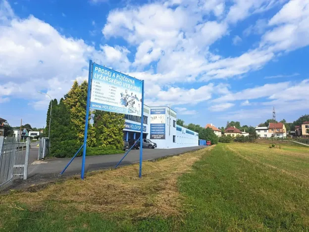 Pronájem výrobních prostor, Tečovice, 890 m2