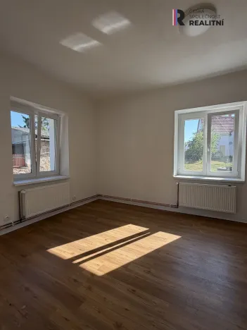 Pronájem bytu 3+kk, Vroutek, Kryrská, 96 m2