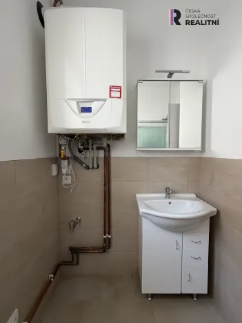 Pronájem bytu 3+kk, Vroutek, Kryrská, 96 m2