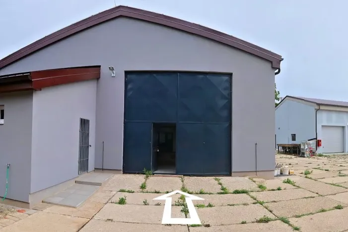 Pronájem skladu, Hředle, 300 m2