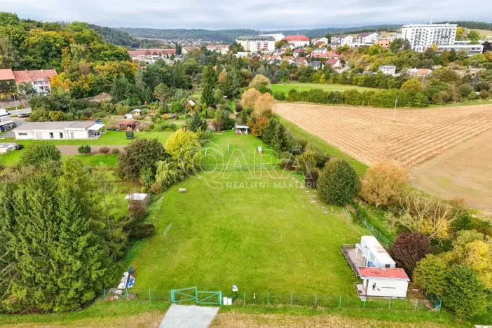Prodej komerčního pozemku, Rosice, Sportovní, 3658 m2