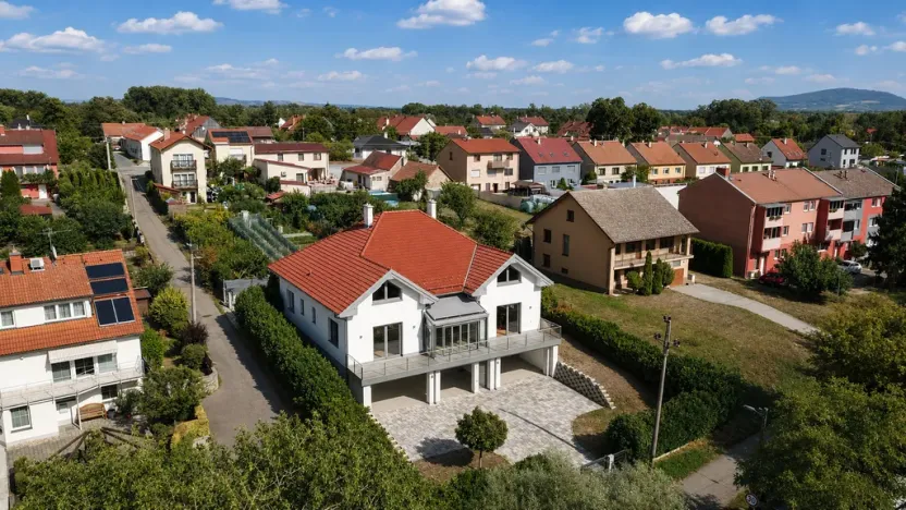 Prodej vily, Pohořelice - Nová Ves, 408 m2