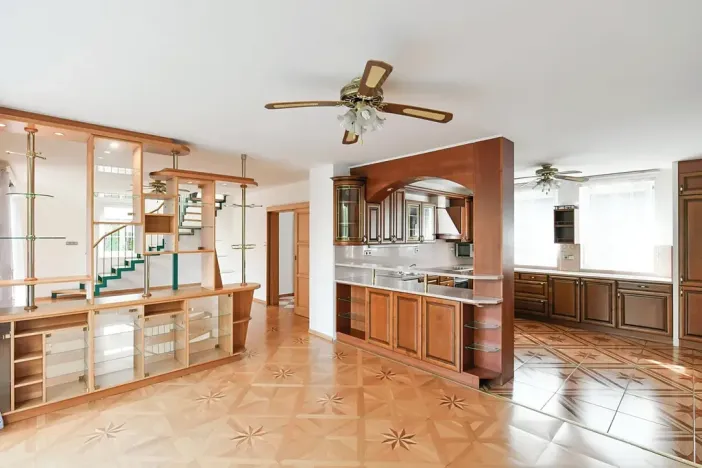 Pronájem rodinného domu, Praha - Štěrboholy, K valu, 220 m2