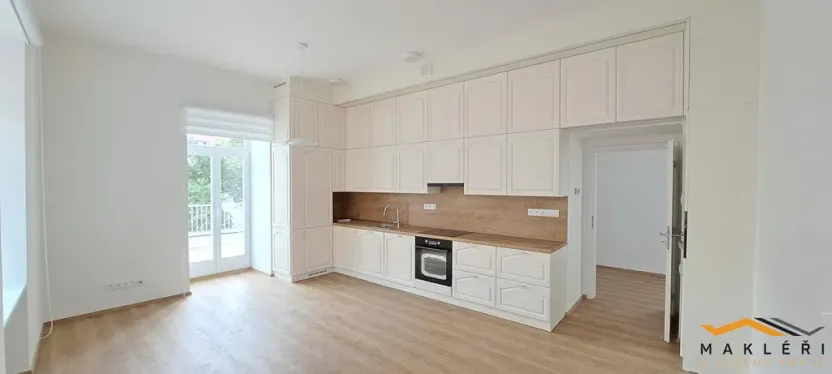 Pronájem bytu 2+kk, Jihlava, Divadelní, 65 m2
