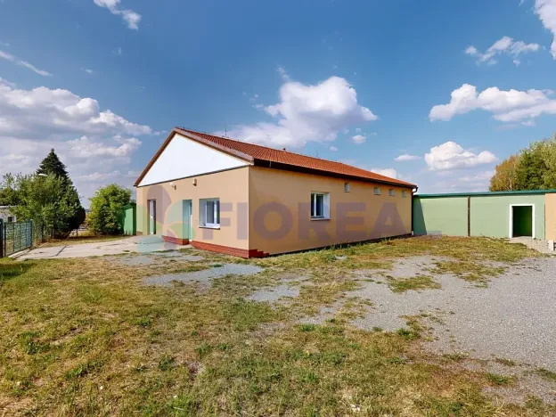 Prodej výrobních prostor, Lhůta, 320 m2