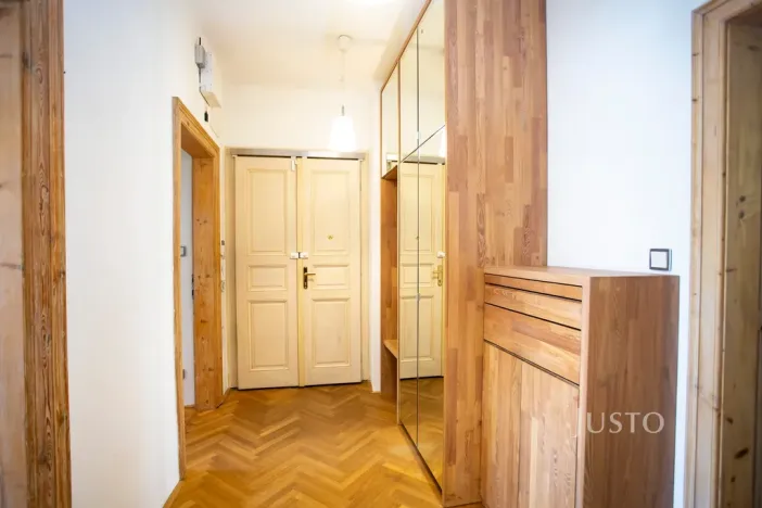 Pronájem bytu 2+1, Praha - Žižkov, Škroupovo náměstí, 78 m2