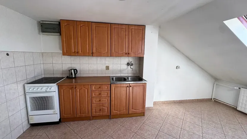 Prodej bytu 2+1, Opava, Přerovecká, 55 m2