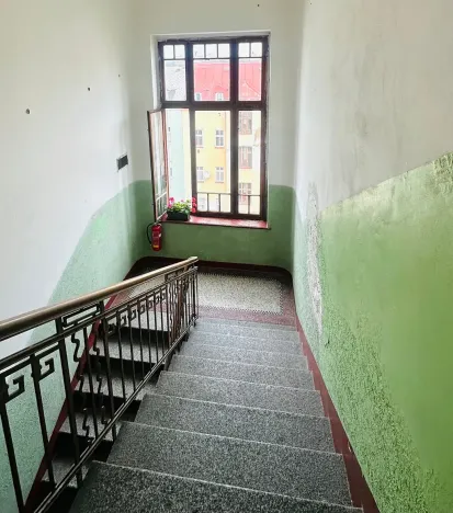 Prodej bytu 2+1, Karlovy Vary, Jaltská, 51 m2