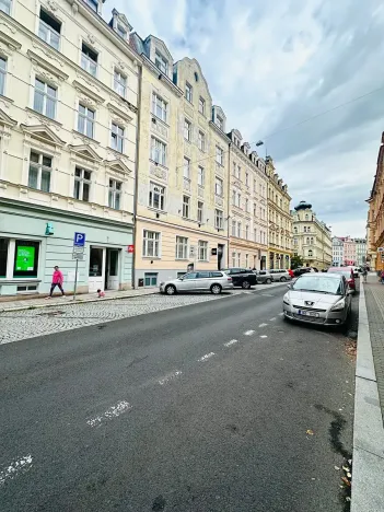 Prodej bytu 2+1, Karlovy Vary, Jaltská, 51 m2