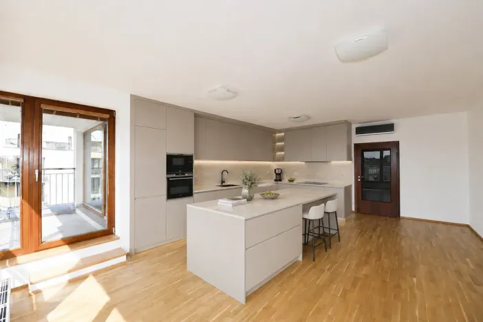 Prodej bytu 4+kk, Praha - Hrdlořezy, V třešňovce, 134 m2