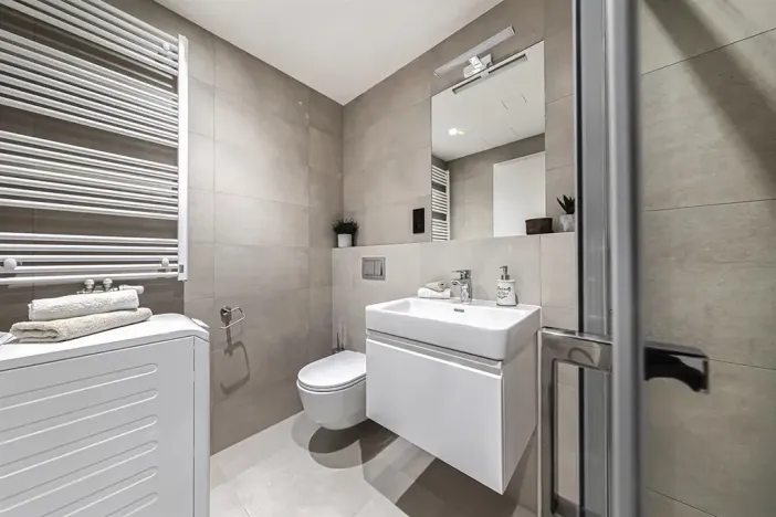 Pronájem bytu 1+kk, Praha - Karlín, Pobřežní, 27 m2