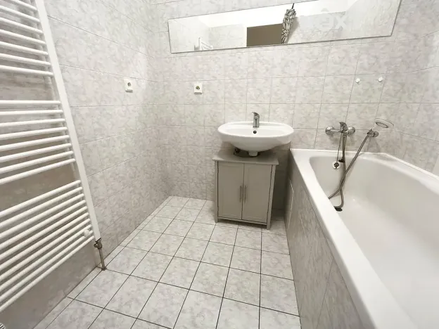 Pronájem bytu 2+kk, Pardubice, Na Labišti, 53 m2