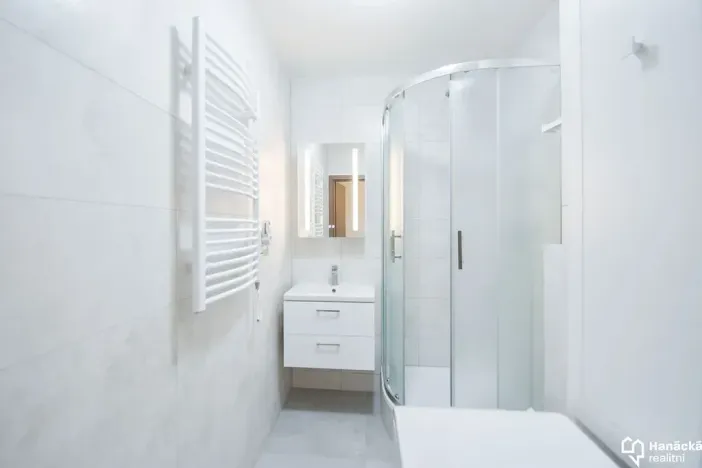 Pronájem bytu 2+1, Olomouc, Schweitzerova, 56 m2