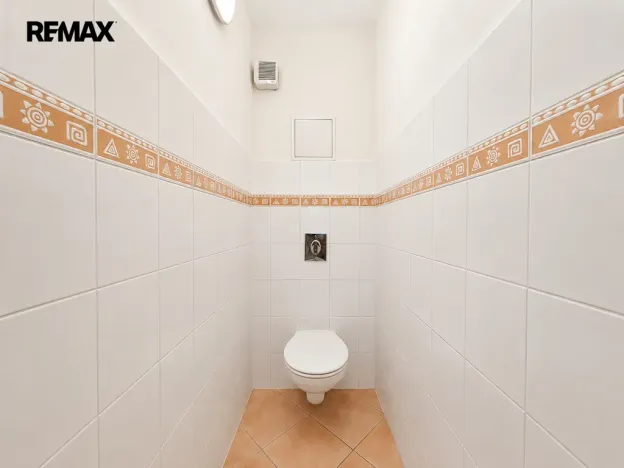 Pronájem bytu 3+kk, Praha - Libeň, Kovanecká, 74 m2