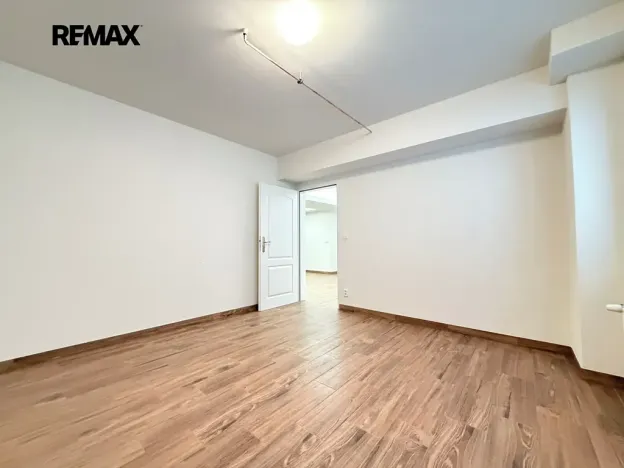 Pronájem rodinného domu, Praha - Nebušice, Na Malé Šárce, 302 m2
