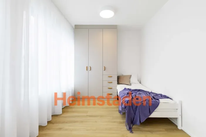 Pronájem bytu 2+1, Praha - Holešovice, U Pergamenky, 56 m2