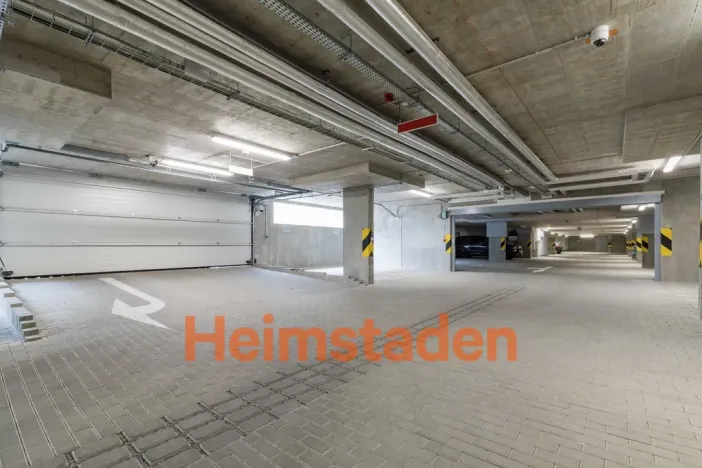 Pronájem garáže, Praha - Holešovice, U Pergamenky, 12 m2