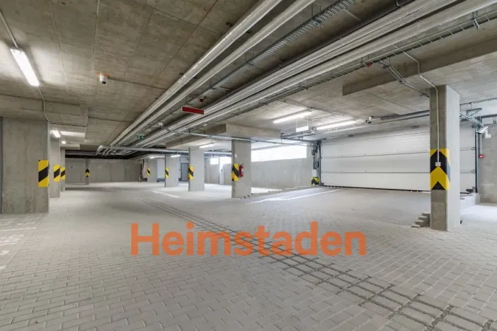 Pronájem garáže, Praha - Holešovice, U Pergamenky, 12 m2