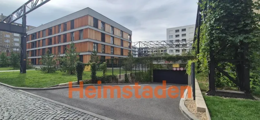 Pronájem garáže, Praha - Holešovice, U Pergamenky, 12 m2