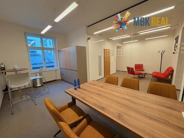 Pronájem kanceláře, Brno, Jakubské náměstí, 87 m2