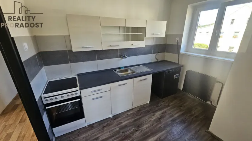 Pronájem bytu 3+1, Modlany - Suché, 68 m2