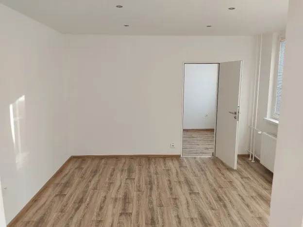 Pronájem bytu 2+1, Břeclav, Na Valtické, 43 m2