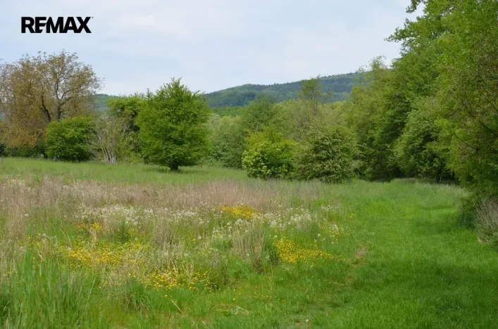Prodej zahrady, Železnice, 448 m2