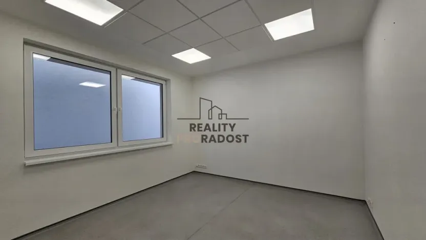 Pronájem kanceláře, Hodonín, Dolní Valy, 12 m2