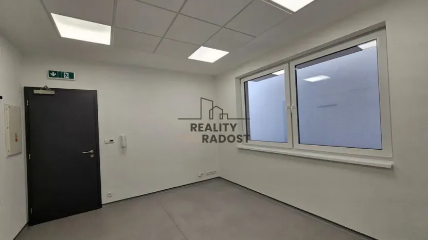 Pronájem kanceláře, Hodonín, Dolní Valy, 12 m2