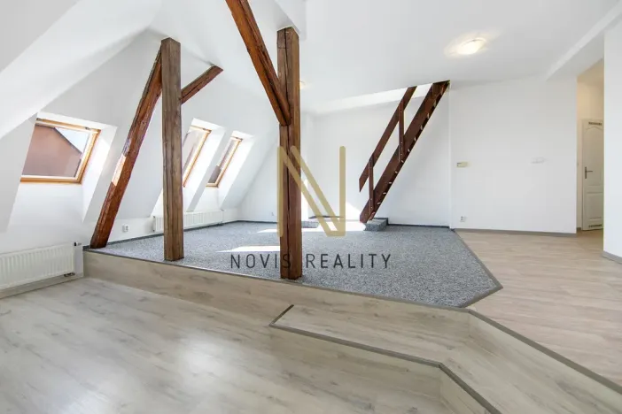 Pronájem bytu 2+kk, Plzeň, Klatovská třída, 74 m2