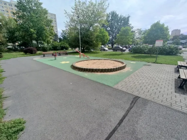 Prodej bytu 1+kk, Pardubice - Polabiny, kpt. Bartoše, 30 m2