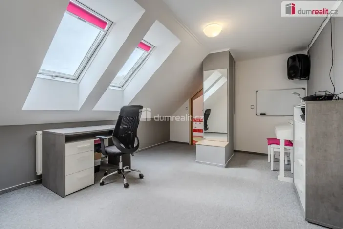 Prodej rodinného domu, Roudnice nad Labem - Podlusky, Chvalínská, 300 m2