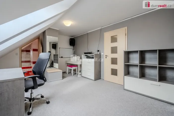 Prodej rodinného domu, Roudnice nad Labem - Podlusky, Chvalínská, 300 m2