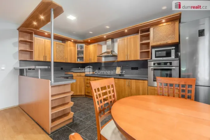 Prodej rodinného domu, Roudnice nad Labem - Podlusky, Chvalínská, 300 m2
