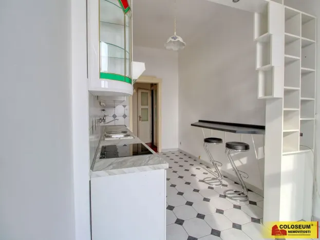 Pronájem bytu 3+1, Znojmo, náměstí Republiky, 96 m2