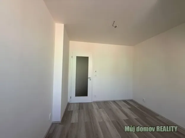 Pronájem bytu 1+1, Praha - Libeň, Vacínova, 31 m2
