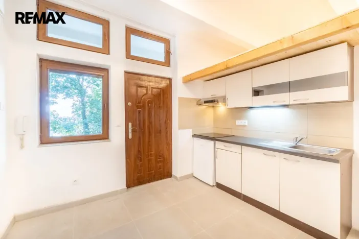 Prodej obchodního prostoru, Praha - Smíchov, Mošnova, 19 m2