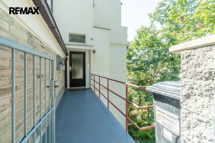 Prodej obchodního prostoru, Praha - Smíchov, Mošnova, 19 m2