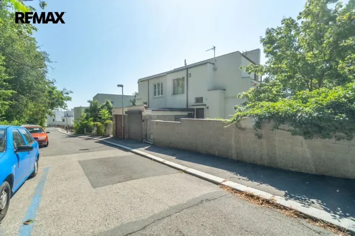 Prodej obchodního prostoru, Praha - Smíchov, Mošnova, 19 m2