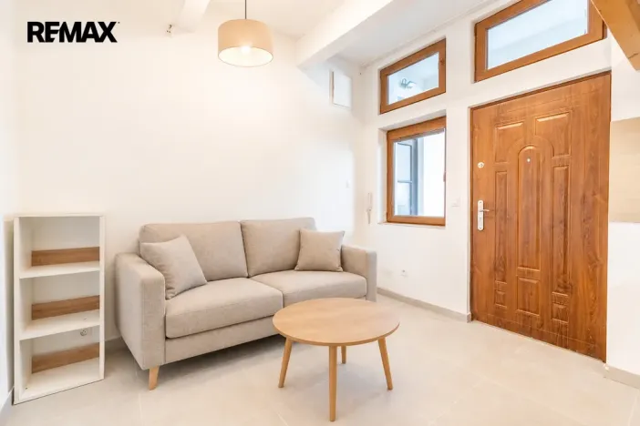 Prodej bytu 1+kk, Praha - Smíchov, Mošnova, 19 m2