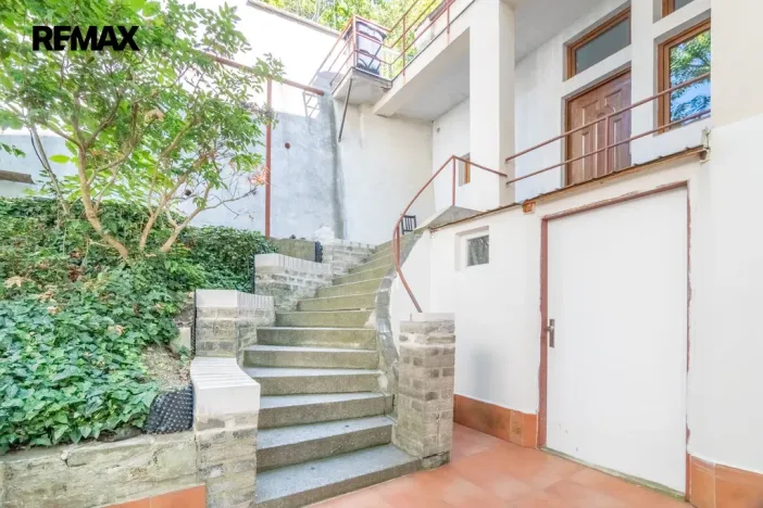 Prodej bytu 1+kk, Praha - Smíchov, Mošnova, 19 m2