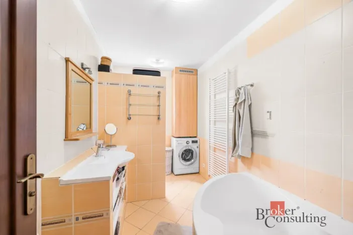 Prodej bytu 3+kk, Plzeň - Lhota, Na Dolíkách, 86 m2
