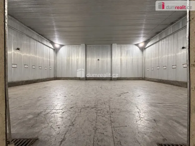 Pronájem skladu, Lhenice, Netolická, 250 m2