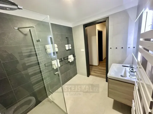 Pronájem bytu 2+kk, Český Krumlov - Latrán, Za Jitonou, 71 m2