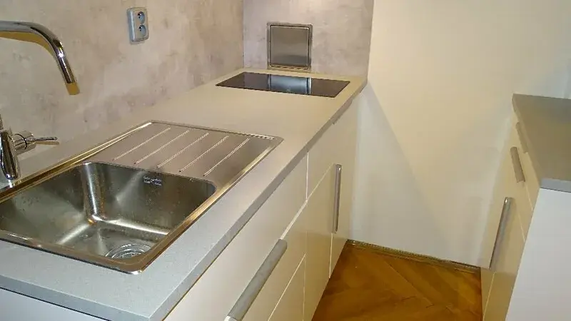 Pronájem bytu 1+kk, Praha - Podolí, Levá, 23 m2
