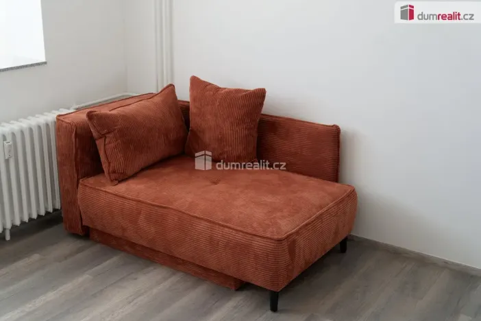 Pronájem bytu 1+kk, Praha - Střížkov, Děčínská, 32 m2